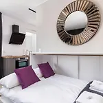 Apartment Modern Center By Renters Poznan