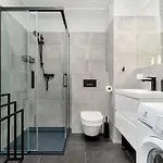 Modern Center By Renters Apartment Poznan