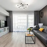 Apartment Modern Center By Renters Poznan