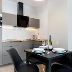 Modern Center By Renters Poznan