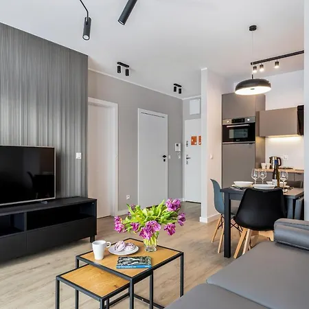 Modern Center By Renters Apartment *