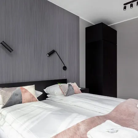 Modern Center By Renters Apartment