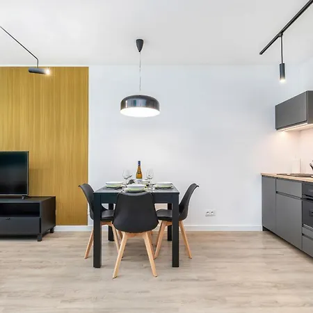 Modern Center By Renters Apartament *
