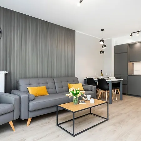 Modern Center By Renters Apartment *