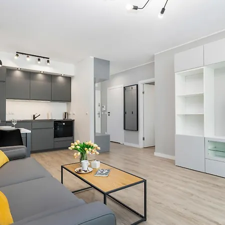 Modern Center By Renters Lägenhet
