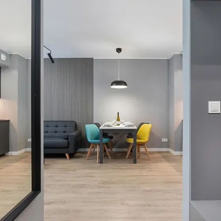 Modern Center By Renters *
