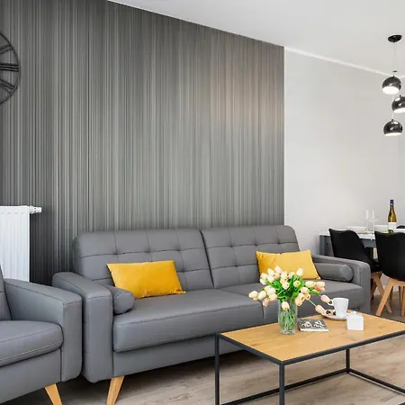 Modern Center By Renters Apartment *