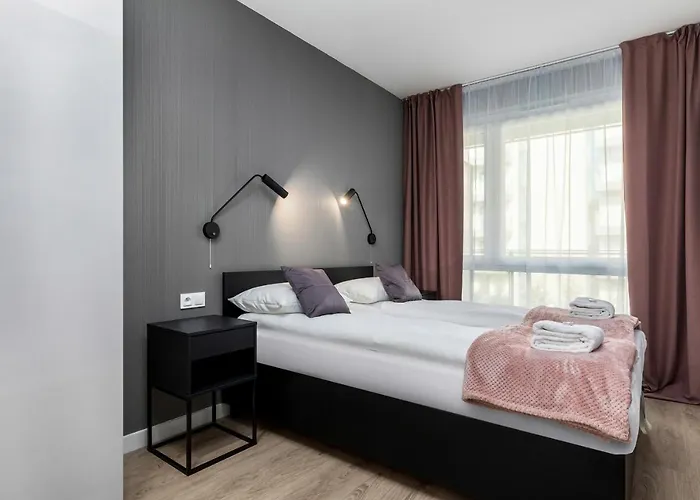 Modern Center By Renters شقة