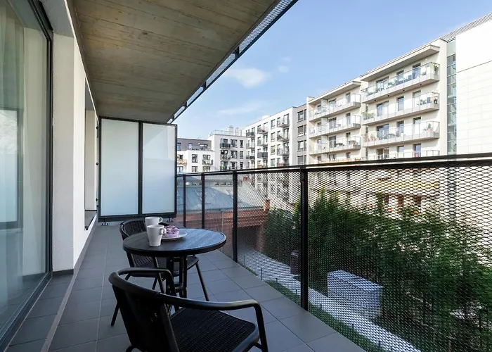 Modern Center By Renters بوزنان