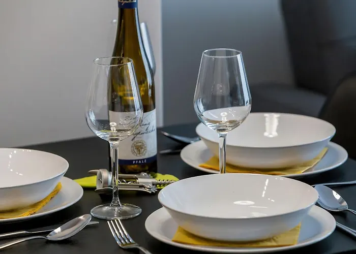 Modern Center By Renters Lägenhet